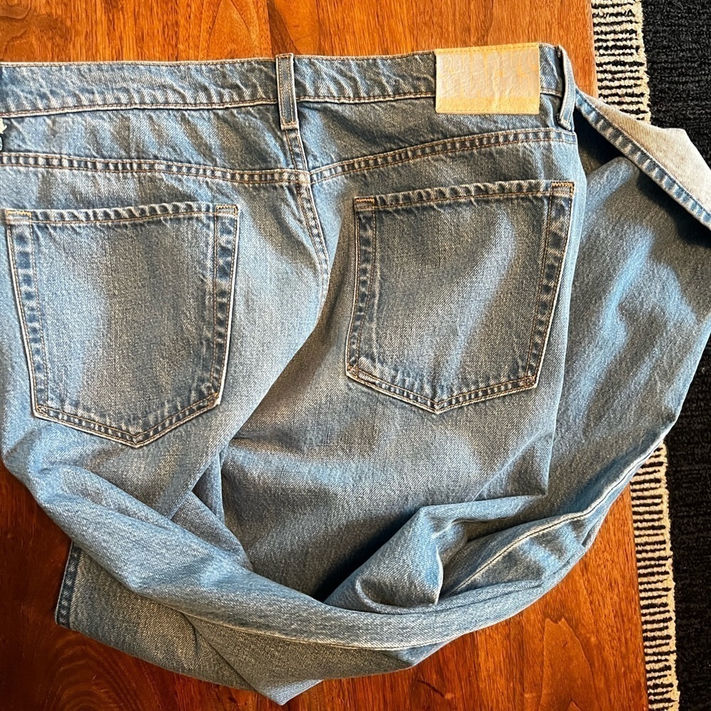 MOTHER
SNACKS! The Pleated Fun Dip Puddle Straight Leg Jeans - Picture 5 of 11